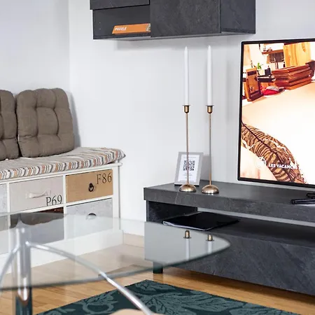 Flat At Border Suisse サン・ルイ