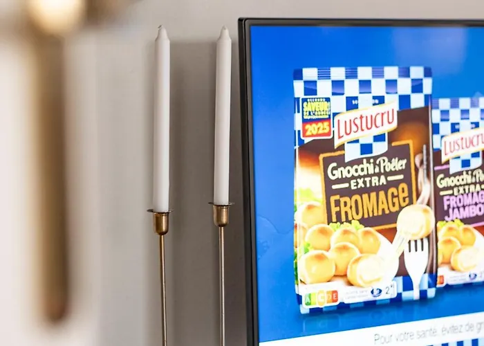 Flat At Border Suisse Apartamento *